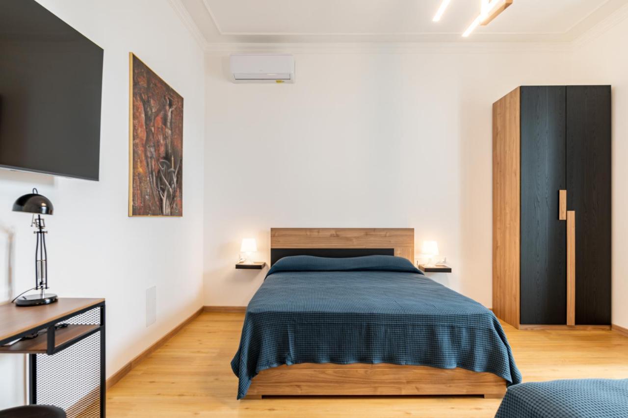 Catania Central Guest House - Rooms With Balcony Экстерьер фото