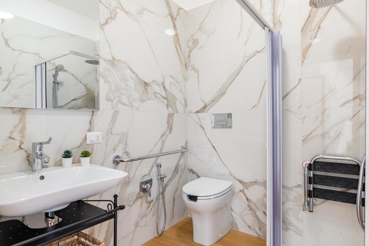 Catania Central Guest House - Rooms With Balcony Экстерьер фото