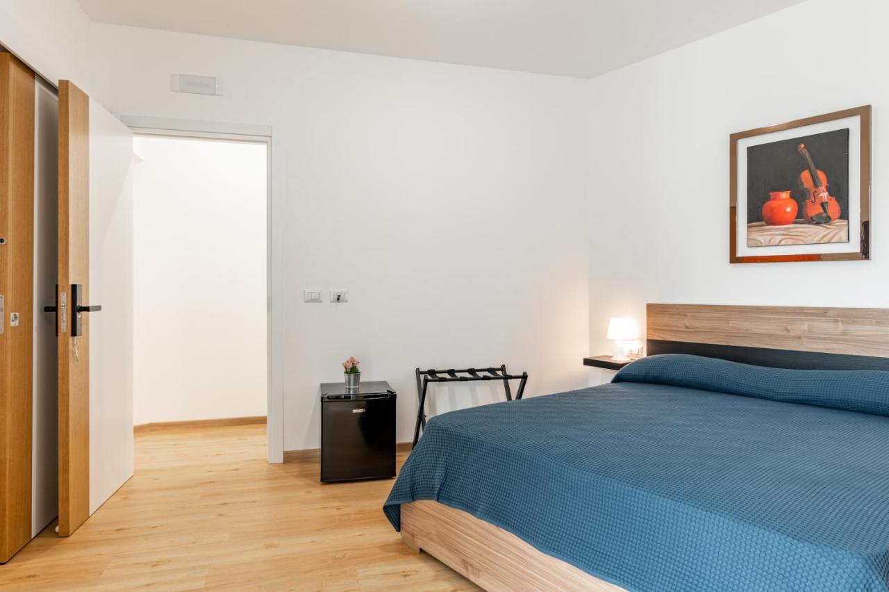 Catania Central Guest House - Rooms With Balcony Экстерьер фото